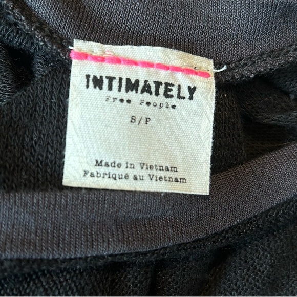 Free People Intimately Weekend Layering Long Sleeve Tee Black Knit Size Small - Picture 8 of 11